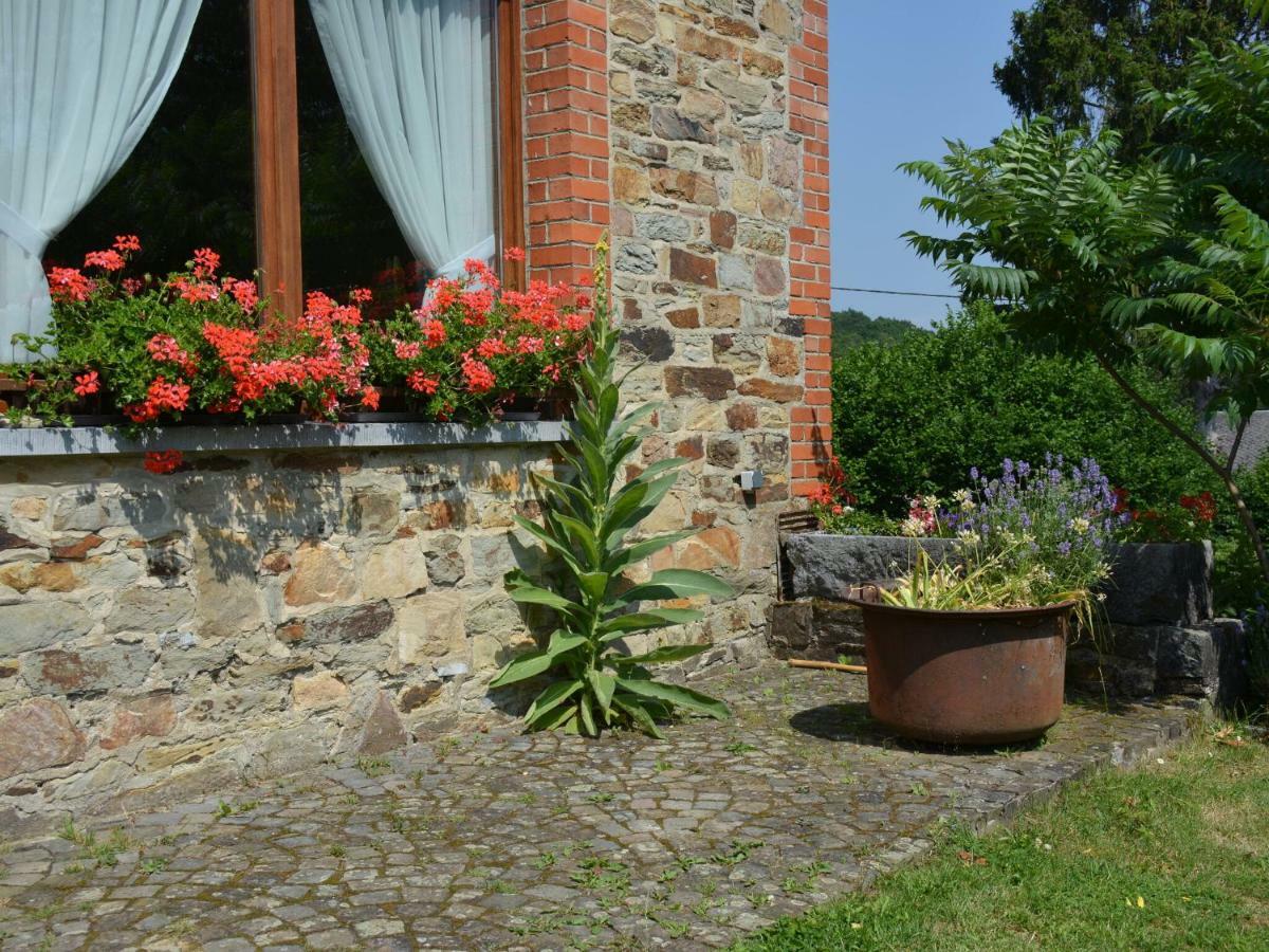 Lovely Holiday Home In Daverdisse With Terrace Buitenkant foto